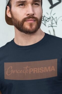 camiseta conceito prisma casual estampa lettering det 2